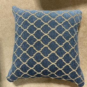 ACCENT PILLOW COVER SET
